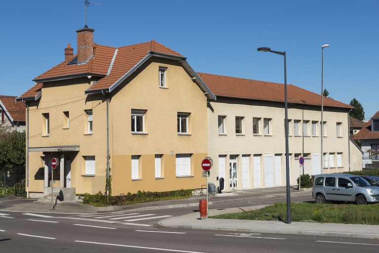 Vue de trois quarts, depuis le sud-ouest. © Jérôme Mongreville / Région Bourgogne-Franche-Comté, Inventaire du patrimoine - 2017