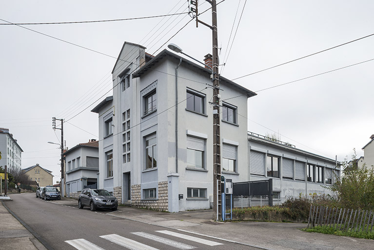 Vue d'ensemble, de trois quarts droite. © Jérôme Mongreville / Région Bourgogne-Franche-Comté, Inventaire du patrimoine - 2017 Vue d'ensemble, de trois quarts droite. © Jérôme Mongreville / Région Bourgogne-Franche-Comté, Inventaire du patrimoine - 2017