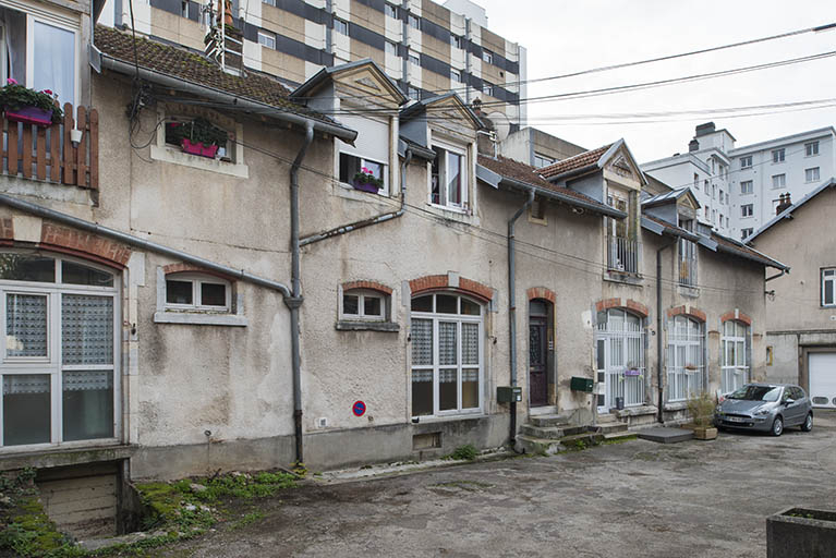 Atelier de fabrication. Façade sur cour. © Jérôme Mongreville / Région Bourgogne-Franche-Comté, Inventaire du patrimoine - 2017