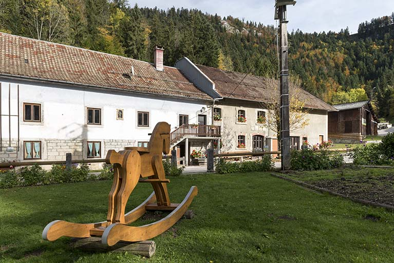 Usine de bimbeloterie, tabletterie et meubles de la société Sauge, à Montlebon. © Sonia Dourlot / Région Bourgogne-Franche-Comté, Inventaire du patrimoine - 2017 Usine de bimbeloterie, tabletterie et meubles de la société Sauge, à Montlebon. © Sonia Dourlot / Région Bourgogne-Franche-Comté, Inventaire du patrimoine - 2017