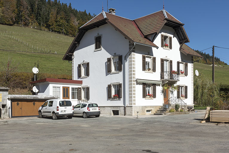 Maison (villa) et bureau. © Sonia Dourlot / Région Bourgogne-Franche-Comté, Inventaire du patrimoine - 2017 Maison (villa) et bureau. © Sonia Dourlot / Région Bourgogne-Franche-Comté, Inventaire du patrimoine - 2017