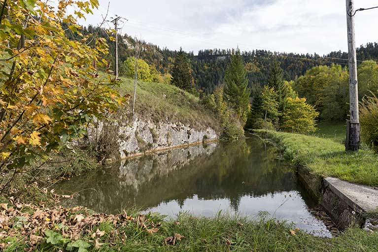 Bassin de retenue. © Sonia Dourlot / Région Bourgogne-Franche-Comté, Inventaire du patrimoine - 2017