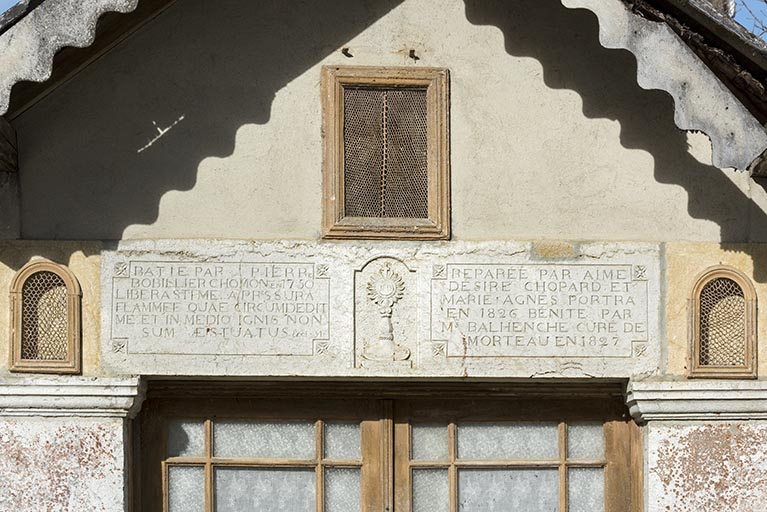 Linteau et niches. © Sonia Dourlot / Région Bourgogne-Franche-Comté, Inventaire du patrimoine - 2017 Linteau et niches. © Sonia Dourlot / Région Bourgogne-Franche-Comté, Inventaire du patrimoine - 2017