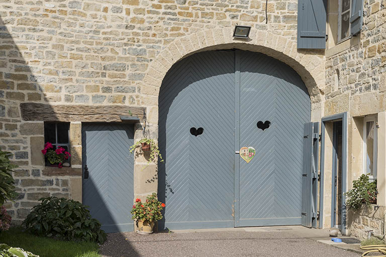 Entrées sur la partie agricole. © Jérôme Mongreville / Région Bourgogne-Franche-Comté, Inventaire du patrimoine - 2017 Entrées sur la partie agricole. © Jérôme Mongreville / Région Bourgogne-Franche-Comté, Inventaire du patrimoine - 2017