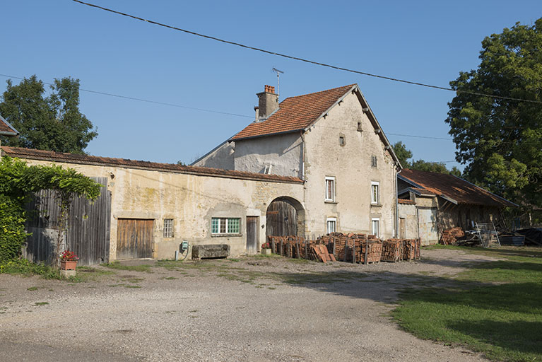 ferme © Jérôme Mongreville / Région Bourgogne-Franche-Comté, Inventaire du patrimoine - 2017 ferme © Jérôme Mongreville / Région Bourgogne-Franche-Comté, Inventaire du patrimoine - 2017