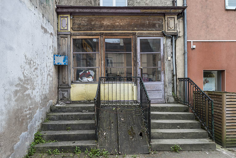 Ancienne boutique, rue F. Mitterrand. © Jérôme Mongreville / Région Bourgogne-Franche-Comté, Inventaire du patrimoine - 2017