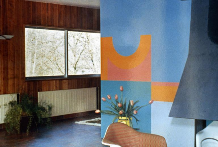 Vue sur le séjour, photographie ancienne, ca. 1965-1970, Archives privées. © Sonia Dourlot / Région Bourgogne-Franche-Comté, Inventaire du patrimoine - 2017