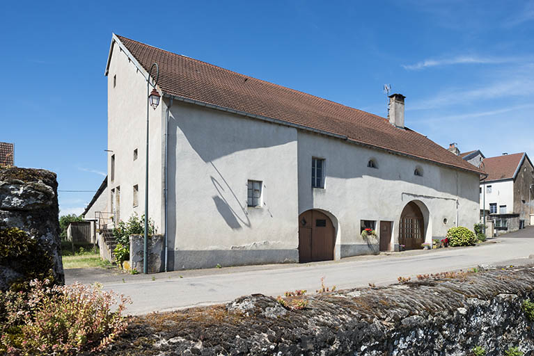 Ferme située au n°2 route de Scey-sur-Saône. © Jérôme Mongreville / Région Bourgogne-Franche-Comté, Inventaire du patrimoine - 2017 Ferme située au n°2 route de Scey-sur-Saône. © Jérôme Mongreville / Région Bourgogne-Franche-Comté, Inventaire du patrimoine - 2017