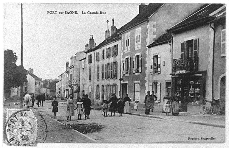 Rue principale, carte postale. © Guillaume Gézolme / Région Bourgogne-Franche-Comté, Inventaire du patrimoine - 2017