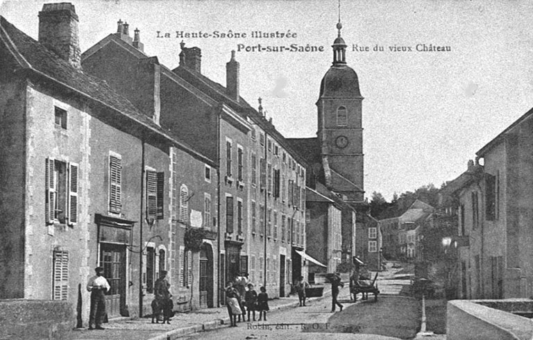 Rue du vieux château, carte postale. © Guillaume Gézolme / Région Bourgogne-Franche-Comté, Inventaire du patrimoine - 2017