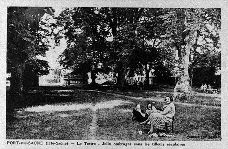 Le parc du Tertre, carte postale. © Guillaume Gézolme / Région Bourgogne-Franche-Comté, Inventaire du patrimoine - 2017