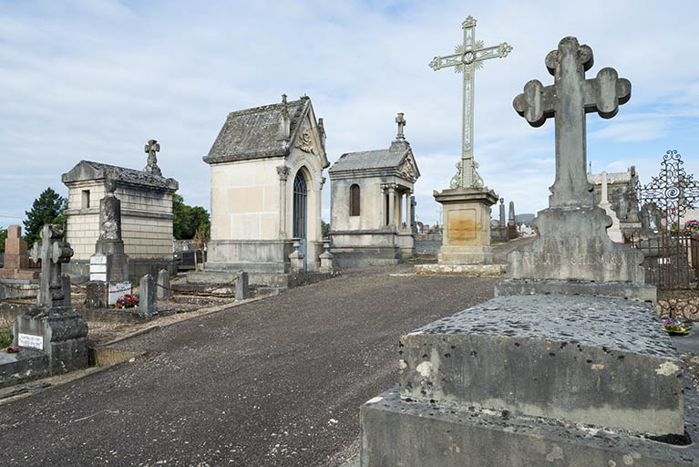 L'intérieur du cimetière. © Jérôme Mongreville / Région Bourgogne-Franche-Comté, Inventaire du patrimoine - 2017