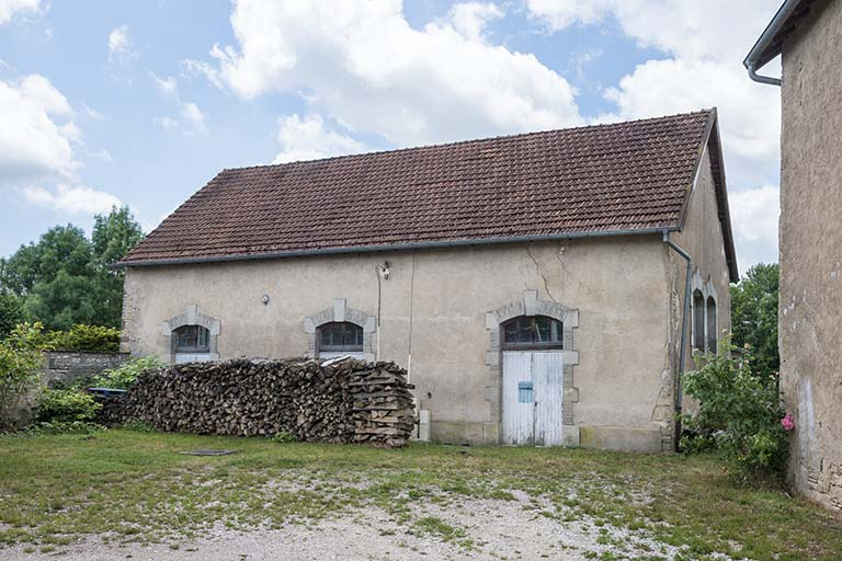 Le bâtiments servant d'abattoir. © Jérôme Mongreville / Région Bourgogne-Franche-Comté, Inventaire du patrimoine - 2017