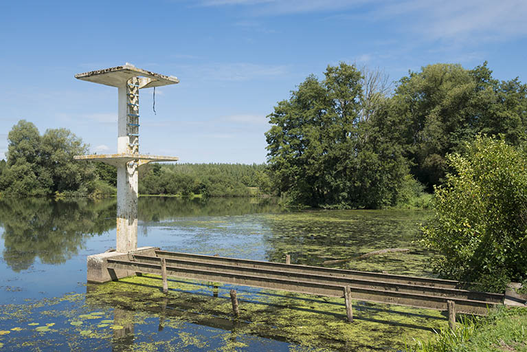 Le plongeoir de la plage. © Jérôme Mongreville / Région Bourgogne-Franche-Comté, Inventaire du patrimoine - 2017