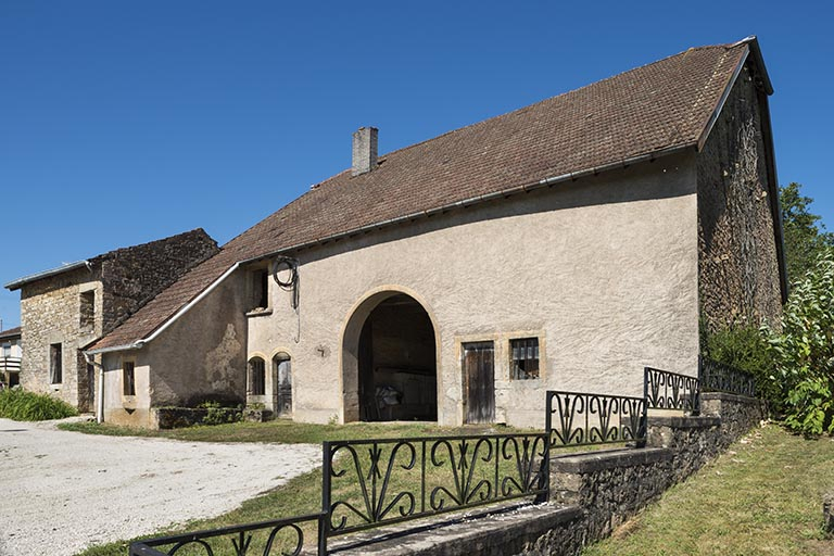 La grange. © Jérôme Mongreville / Région Bourgogne-Franche-Comté, Inventaire du patrimoine - 2017 La grange. © Jérôme Mongreville / Région Bourgogne-Franche-Comté, Inventaire du patrimoine - 2017