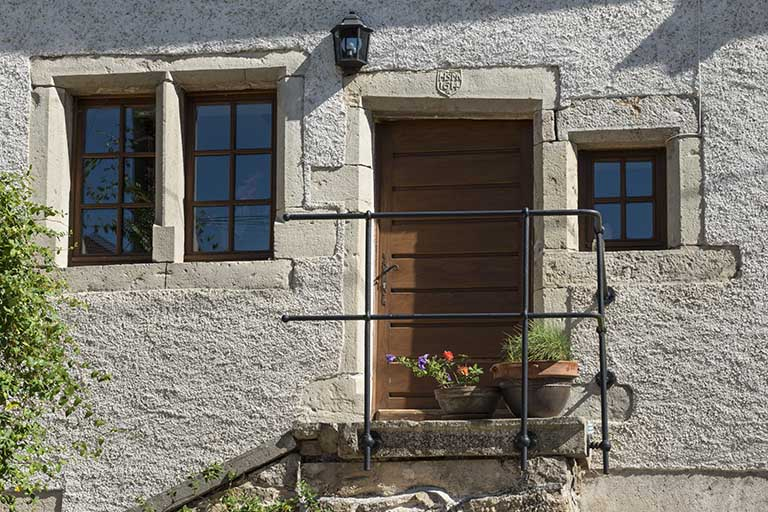 Les ouvertures au niveau de l'étage carré. © Jérôme Mongreville / Région Bourgogne-Franche-Comté, Inventaire du patrimoine - 2017