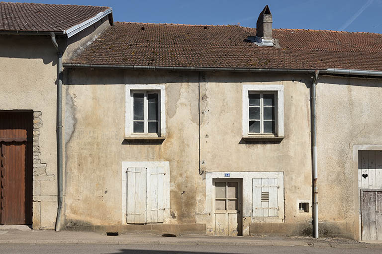 Maison mitoyenne, Grande rue. © Jérôme Mongreville / Région Bourgogne-Franche-Comté, Inventaire du patrimoine - 2017
