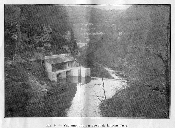 Vue amont du barrage et de la prise d'eau, s.d. [1922]. © Raphaël Favereaux / Région Bourgogne-Franche-Comté, Inventaire du patrimoine - 2018