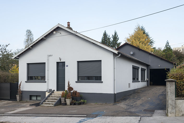 Vue de trois quarts droite. © Jérôme Mongreville / Région Bourgogne-Franche-Comté, Inventaire du patrimoine - 2018