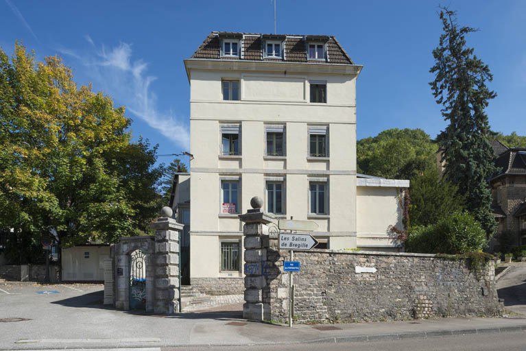 Façade ouest de l'atelier de fabrication. © Jérôme Mongreville / Région Bourgogne-Franche-Comté, Inventaire du patrimoine - 2018 Façade ouest de l'atelier de fabrication. © Jérôme Mongreville / Région Bourgogne-Franche-Comté, Inventaire du patrimoine - 2018