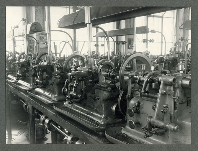 Machines de l'atelier de mécanique, années 1960. © Laurent Poupard / Région Bourgogne-Franche-Comté, Inventaire du patrimoine - 2018 Machines de l'atelier de mécanique, années 1960. © Laurent Poupard / Région Bourgogne-Franche-Comté, Inventaire du patrimoine - 2018
