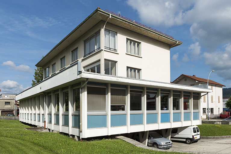 Façade latérale gauche, de trois quarts gauche. © Sonia Dourlot / Région Bourgogne-Franche-Comté, Inventaire du patrimoine - 2018