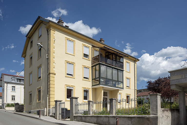 Façades antérieure et latérale gauche. © Sonia Dourlot / Région Bourgogne-Franche-Comté, Inventaire du patrimoine - 2018