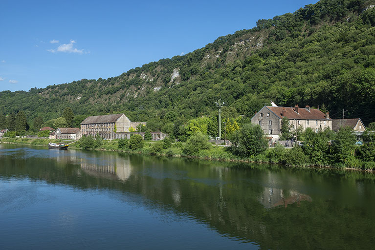 Vue d'ensemble depuis l'ouest. © Jérôme Mongreville / Région Bourgogne-Franche-Comté, Inventaire du patrimoine - 2018