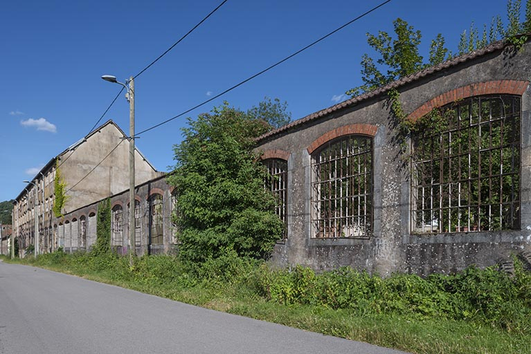 Atelier de fabrication (et vestiges) le long du chemin de halage. © Jérôme Mongreville / Région Bourgogne-Franche-Comté, Inventaire du patrimoine - 2018