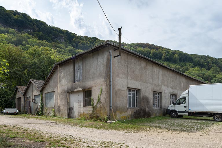 Garages et entrepôts industriels (faïencerie). © Jérôme Mongreville / Région Bourgogne-Franche-Comté, Inventaire du patrimoine - 2018