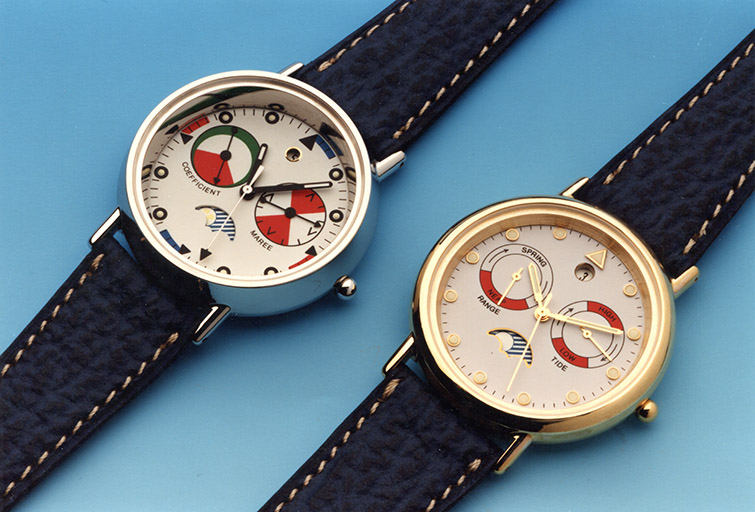 [Montres avec indication des marées], décennies 1980-1990. © Laurent Poupard / Région Bourgogne-Franche-Comté, Inventaire du patrimoine - 2018