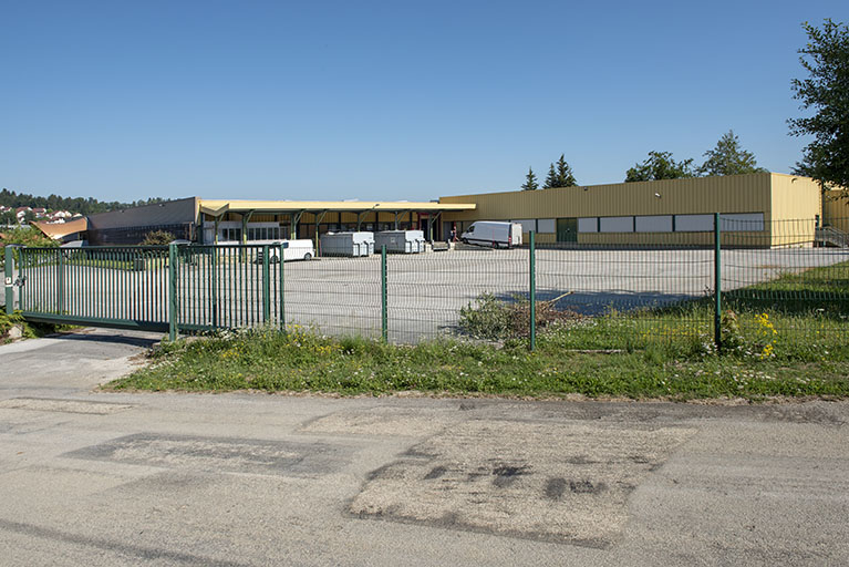 Vue d'ensemble, depuis le sud-est. © Sonia Dourlot / Région Bourgogne-Franche-Comté, Inventaire du patrimoine - 2018