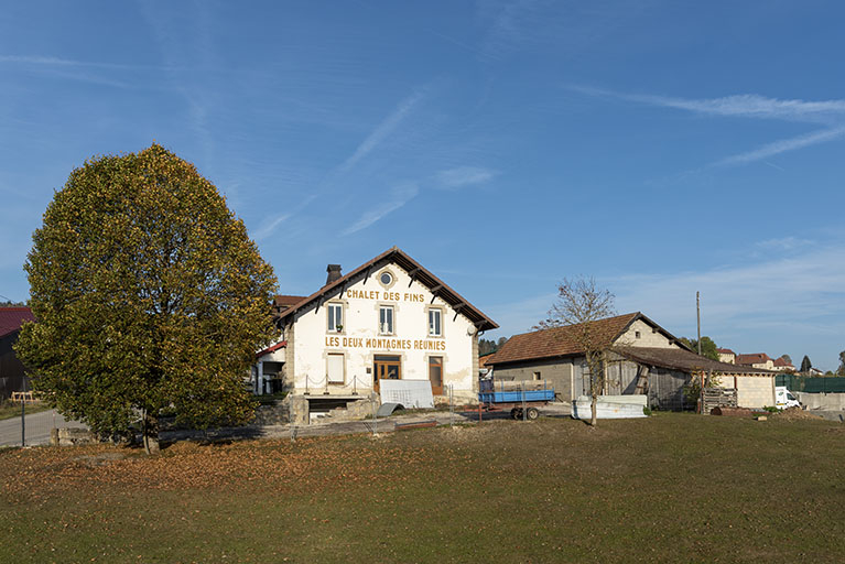 Vue d'ensemble, depuis l'est. © Sonia Dourlot / Région Bourgogne-Franche-Comté, Inventaire du patrimoine - 2018