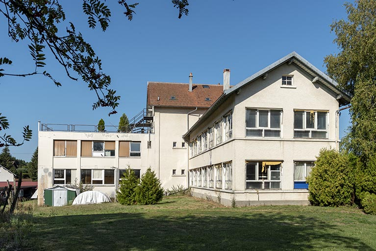 Deuxième usine : façade latérale gauche. © Sonia Dourlot / Région Bourgogne-Franche-Comté, Inventaire du patrimoine - 2018