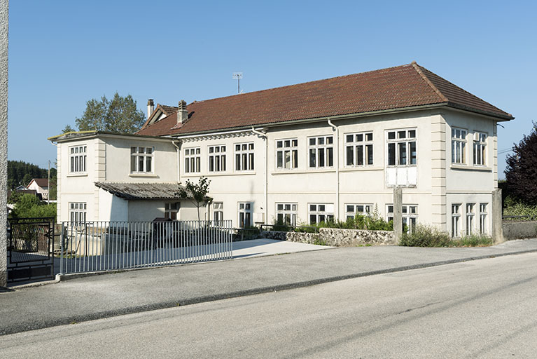 Site d'origine : façade postérieure de l'usine, de trois quarts droite. © Sonia Dourlot / Région Bourgogne-Franche-Comté, Inventaire du patrimoine - 2018