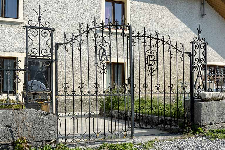Grille. © Sonia Dourlot / Région Bourgogne-Franche-Comté, Inventaire du patrimoine - 2018