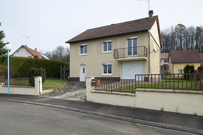 Maison Selam, lotissement des Montants. © Jérôme Mongreville / Région Bourgogne-Franche-Comté, Inventaire du patrimoine - 2018 Maison Selam, lotissement des Montants. © Jérôme Mongreville / Région Bourgogne-Franche-Comté, Inventaire du patrimoine - 2018