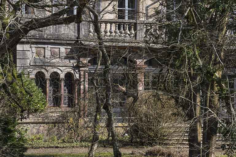 Vue du rez-de-chaussée, façade sud-ouest. © Jérôme Mongreville / Région Bourgogne-Franche-Comté, Inventaire du patrimoine - 2018 Vue du rez-de-chaussée, façade sud-ouest. © Jérôme Mongreville / Région Bourgogne-Franche-Comté, Inventaire du patrimoine - 2018