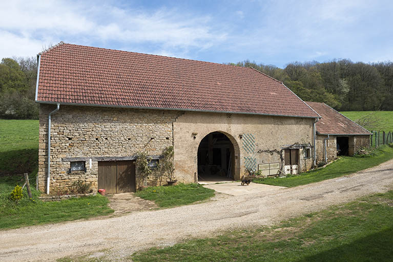 façade antérieure de la grange. © Jérôme Mongreville / Région Bourgogne-Franche-Comté, Inventaire du patrimoine - 2018