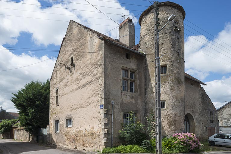 Vue de trois-quart. © Jérôme Mongreville / Région Bourgogne-Franche-Comté, Inventaire du patrimoine - 2018 Vue de trois-quart. © Jérôme Mongreville / Région Bourgogne-Franche-Comté, Inventaire du patrimoine - 2018