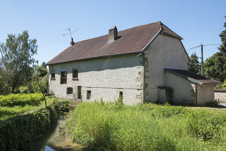 Élévation sur le ruisseau. © Jérôme Mongreville / Région Bourgogne-Franche-Comté, Inventaire du patrimoine - 2018 Élévation sur le ruisseau. © Jérôme Mongreville / Région Bourgogne-Franche-Comté, Inventaire du patrimoine - 2018
