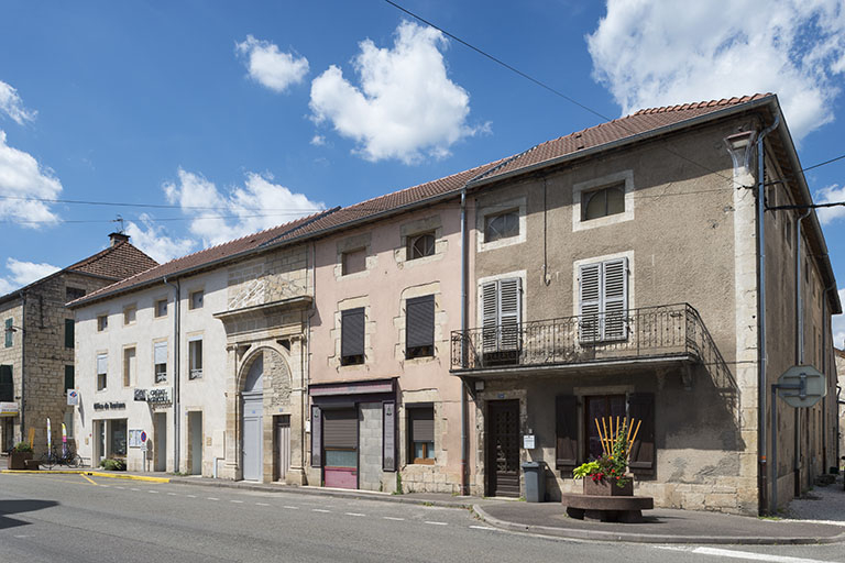 Élévation extérieure sur la rue Armand Paulmard et la rue des Fours. © Jérôme Mongreville / Région Bourgogne-Franche-Comté, Inventaire du patrimoine - 2018 Élévation extérieure sur la rue Armand Paulmard et la rue des Fours. © Jérôme Mongreville / Région Bourgogne-Franche-Comté, Inventaire du patrimoine - 2018
