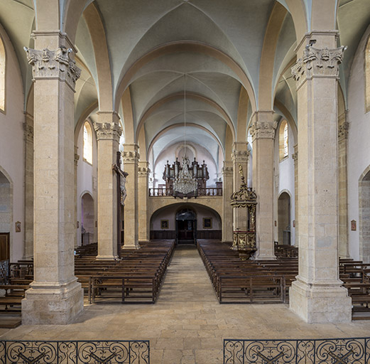 église paroissiale nef © Jérôme Mongreville / Région Bourgogne-Franche-Comté, Inventaire du patrimoine - 2018  église paroissiale nef © Jérôme Mongreville / Région Bourgogne-Franche-Comté, Inventaire du patrimoine - 2018