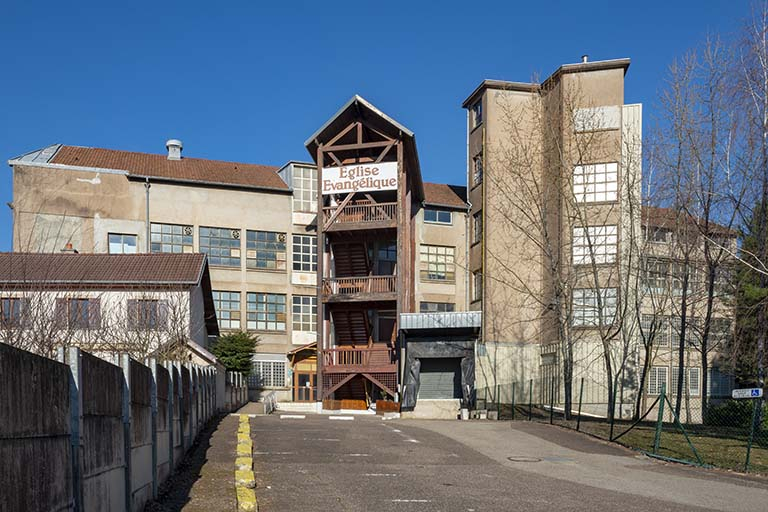 Vue d'ensemble depuis le sud-est. © Jérôme Mongreville / Région Bourgogne-Franche-Comté, Inventaire du patrimoine - 2019 Vue d'ensemble depuis le sud-est. © Jérôme Mongreville / Région Bourgogne-Franche-Comté, Inventaire du patrimoine - 2019