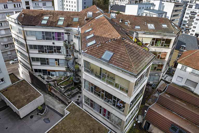 Vue plongeante sur l'immeuble. © Jérôme Mongreville / Région Bourgogne-Franche-Comté, Inventaire du patrimoine - 2019