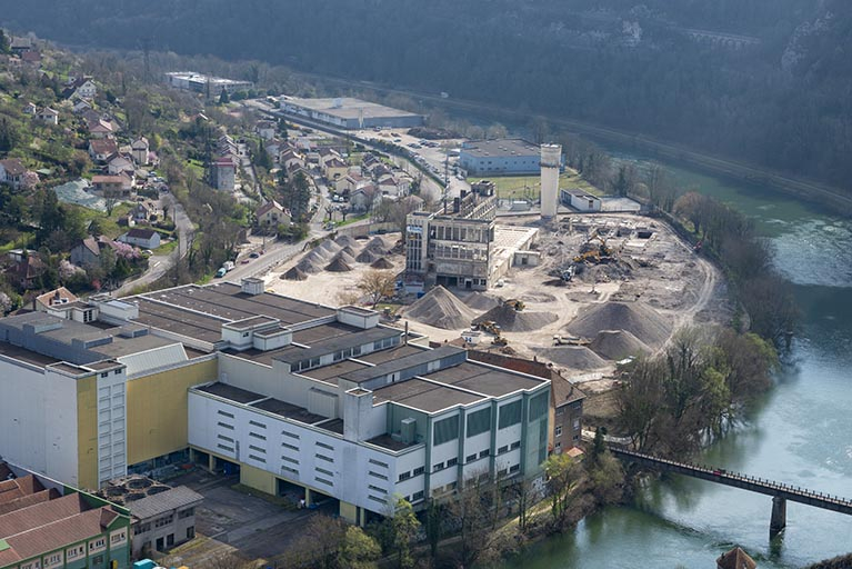 Etat début 2019. Vue plongeante sur le secteur en cours de démolition. © Jérôme Mongreville / Région Bourgogne-Franche-Comté, Inventaire du patrimoine - 2019