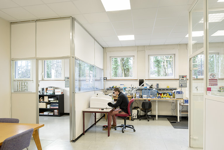 1er étage de soubassement, polissage : soudage laser. © Sonia Dourlot / Région Bourgogne-Franche-Comté, Inventaire du patrimoine - 2019