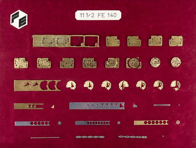 Phases de fabrication de composants d'un mouvement FE 140. (Collection musée de l'Horlogerie, Morteau). © Sonia Dourlot / Région Bourgogne-Franche-Comté, Inventaire du patrimoine - 2019