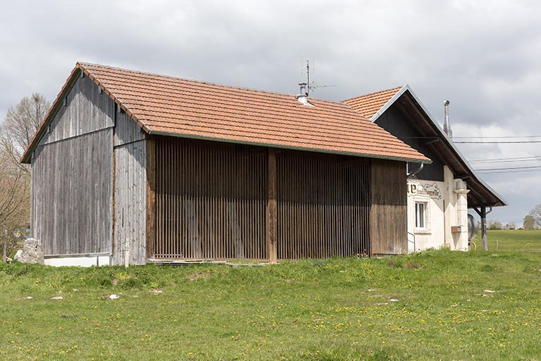 Pièce d'affinage récente, depuis le sud-ouest. © Sonia Dourlot / Région Bourgogne-Franche-Comté, Inventaire du patrimoine - 2019 Pièce d'affinage récente, depuis le sud-ouest. © Sonia Dourlot / Région Bourgogne-Franche-Comté, Inventaire du patrimoine - 2019