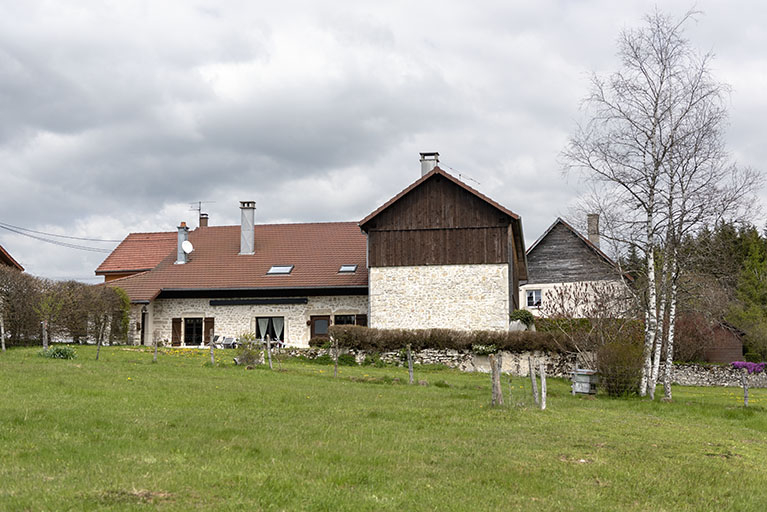 Façade latérale droite. © Sonia Dourlot / Région Bourgogne-Franche-Comté, Inventaire du patrimoine - 2019